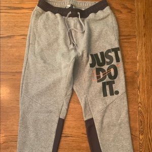 Men’s Nike sweatpants